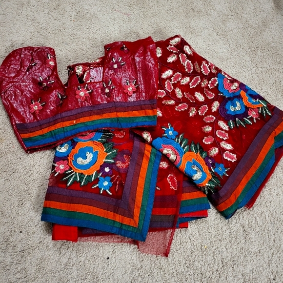 Saree - Picture 2 of 4